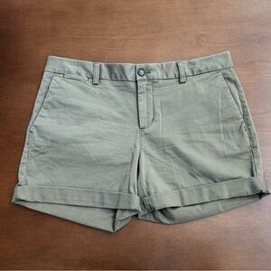 Banana Republic Khaki Women's Shorts